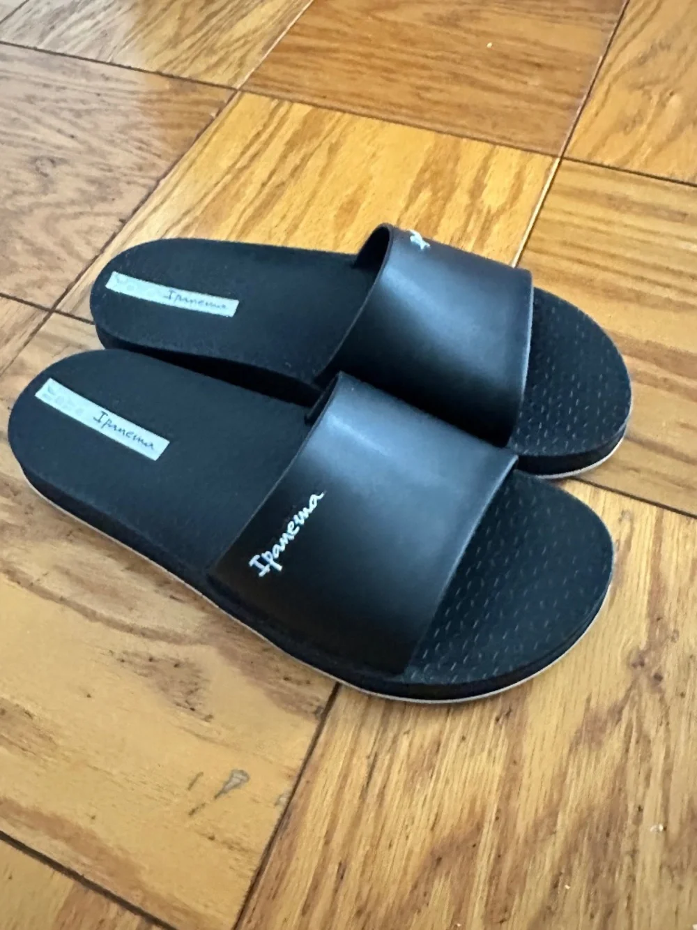 Men’s Ipanema slides Size 11